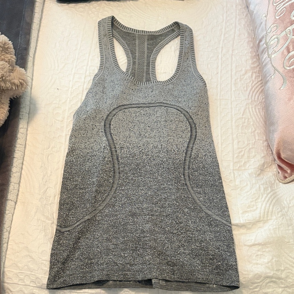 LULULEMON GRAY RACERBACK TANK TOP